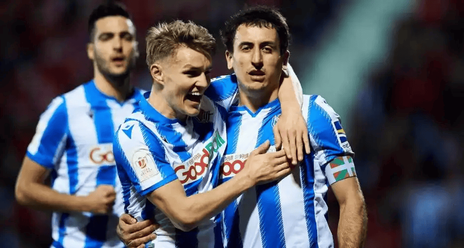 九游娱乐-包含今夜足总杯焦点战，皇家社会造点机会，气氛紧张，临场指挥获称赞的词条